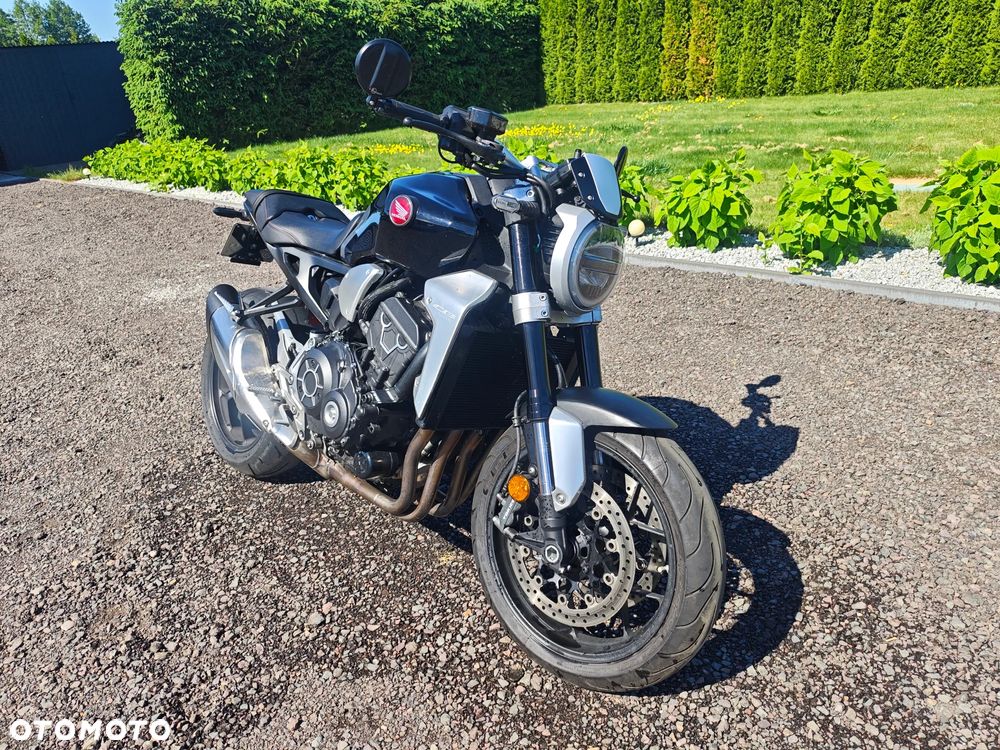 Honda CB - 2