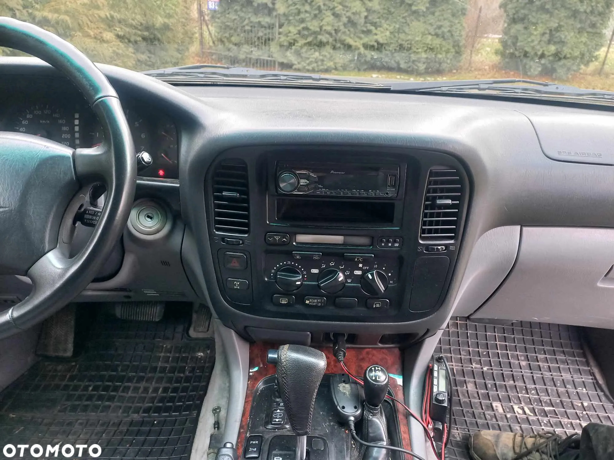 Toyota Land Cruiser 4.7 V8 - 16
