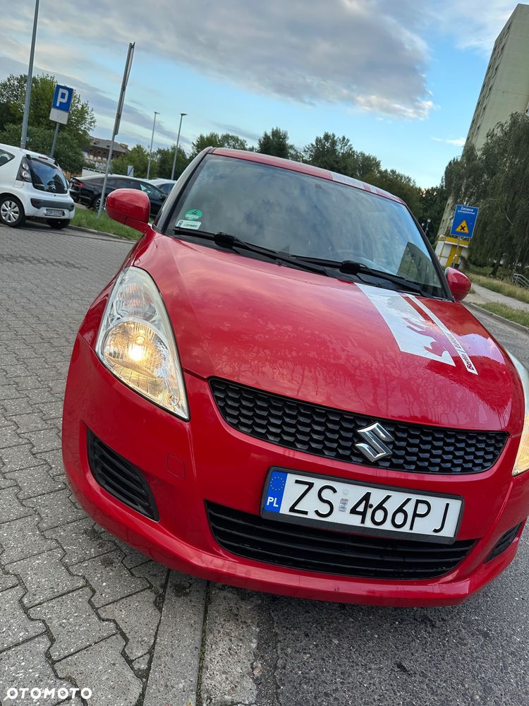 Suzuki Swift 2010 photo 3