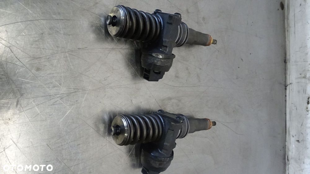 POMPOWTRYSK VOLKSWAGEN GOLF V 2.0SDI 038130073AS - 5