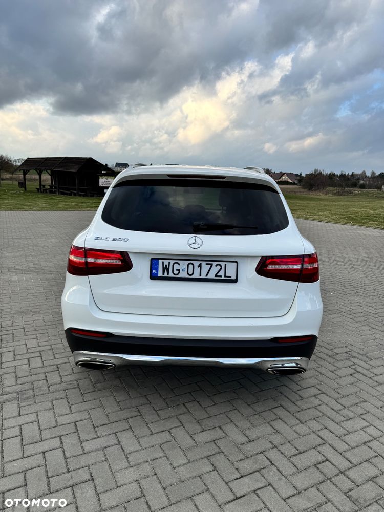 Mercedes-Benz GLC - 4