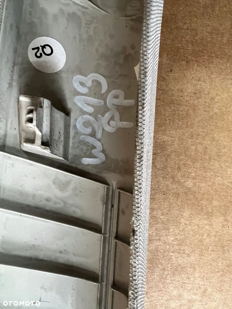 Osłona poszycie słupka prawy przód Mercedes E-Klasa W213 A2136900625 A2136903225 - 8
