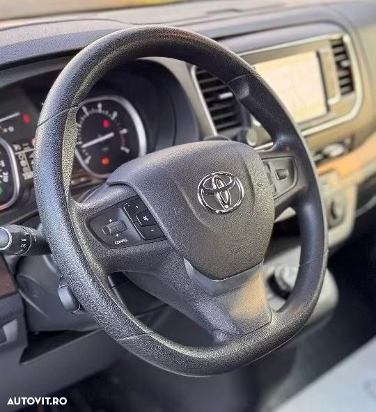 Toyota Proace 2,0-l-D-4D (5-Si.) Autm. Verso Family Comfort compact - 7