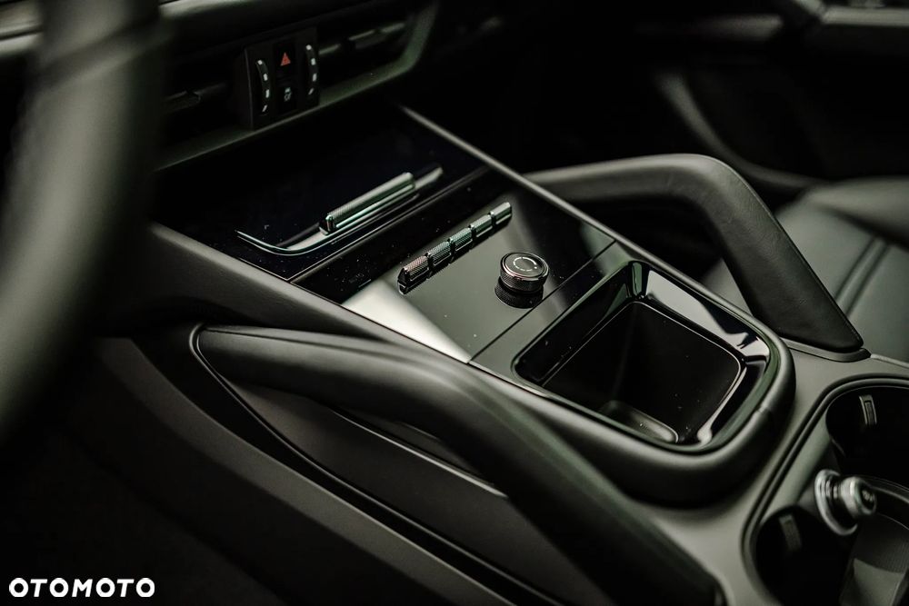 Porsche Cayenne E-Hybrid PHEV Black Edition - 11