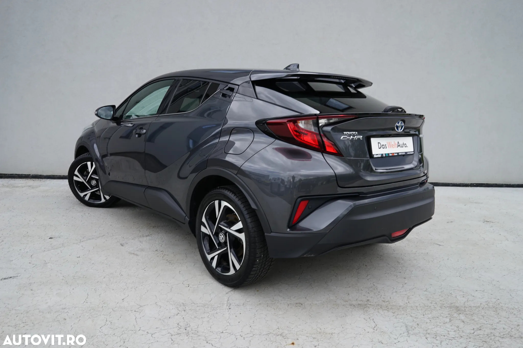 Toyota C-HR - 4