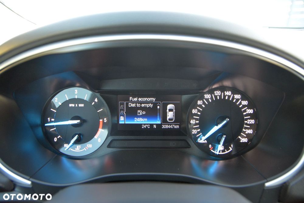 Ford Mondeo - 19
