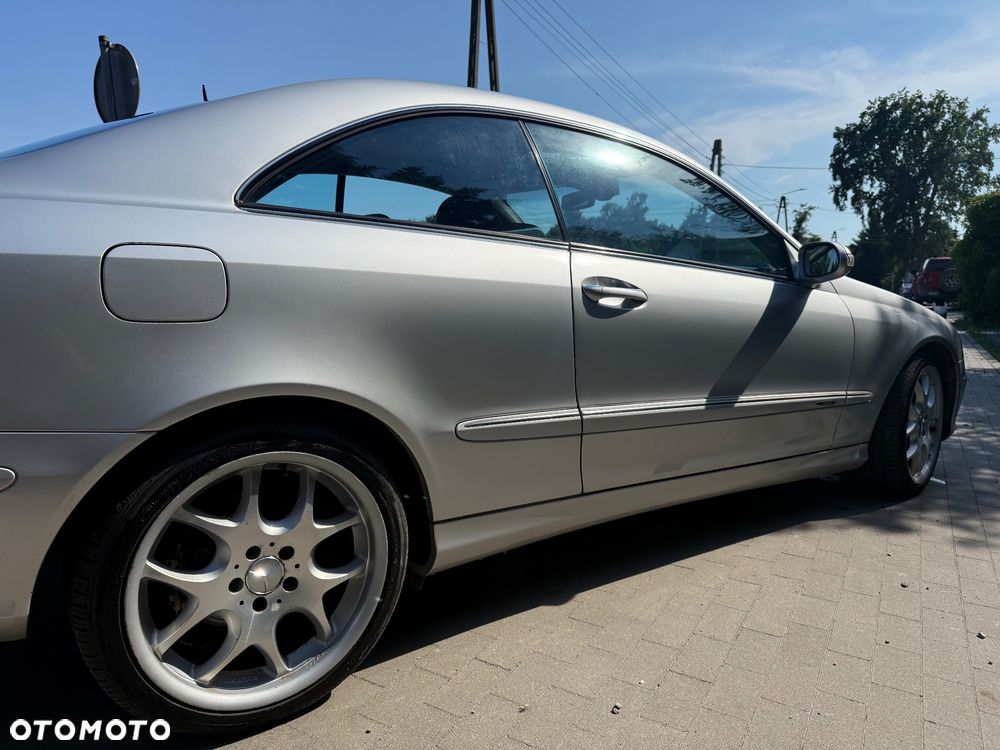 Mercedes-Benz CLK - 7