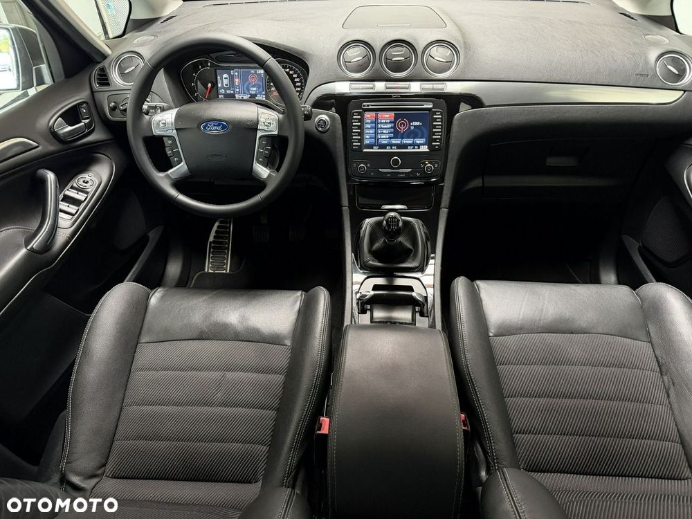 Ford S-Max 2.0 TDCi DPF Titanium X - 26