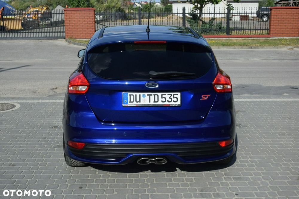 Ford Focus 2.0 TDCi ST - 12