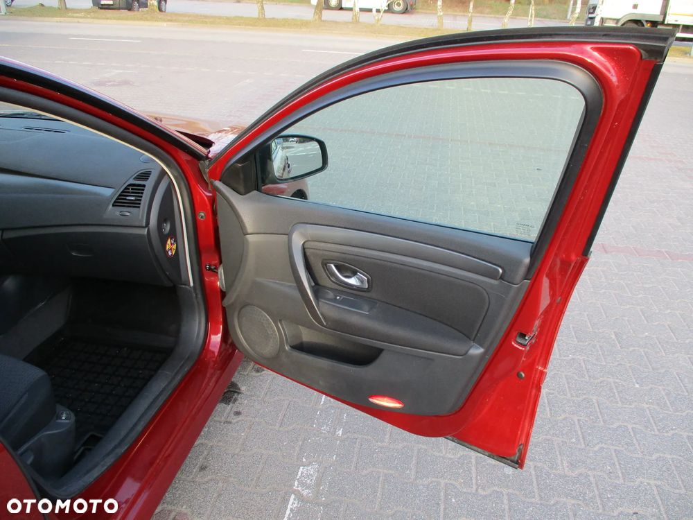 Renault Laguna 2.0 16V 140 Expression - 12