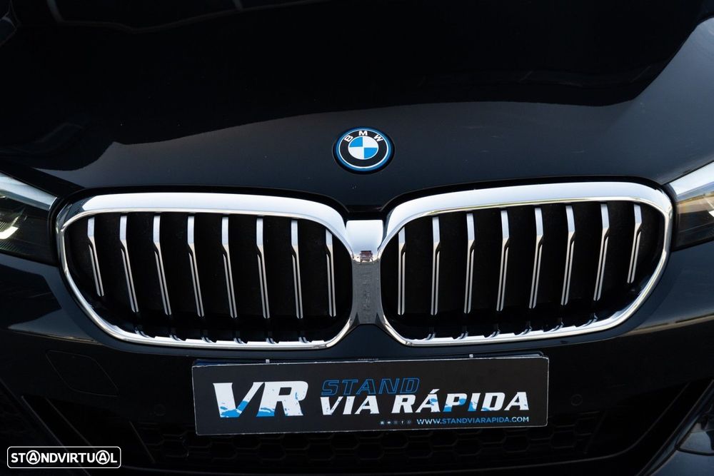 BMW 530 e Pack Desportivo M - 48