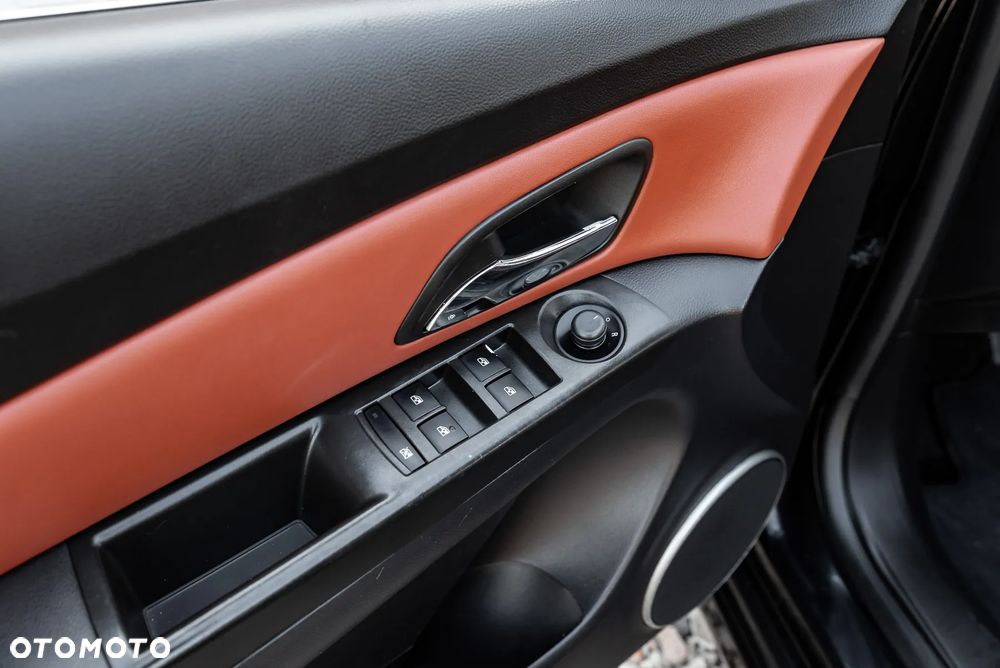 Chevrolet Cruze - 15