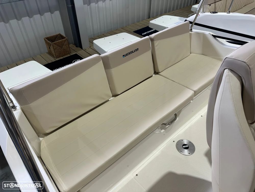 Quicksilver Activ 705 Open - 12