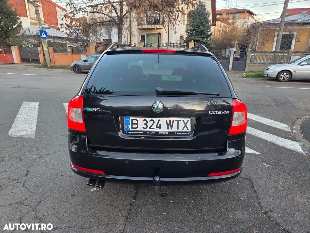 Skoda Octavia 2.0 TDI CR DPF RS - 14