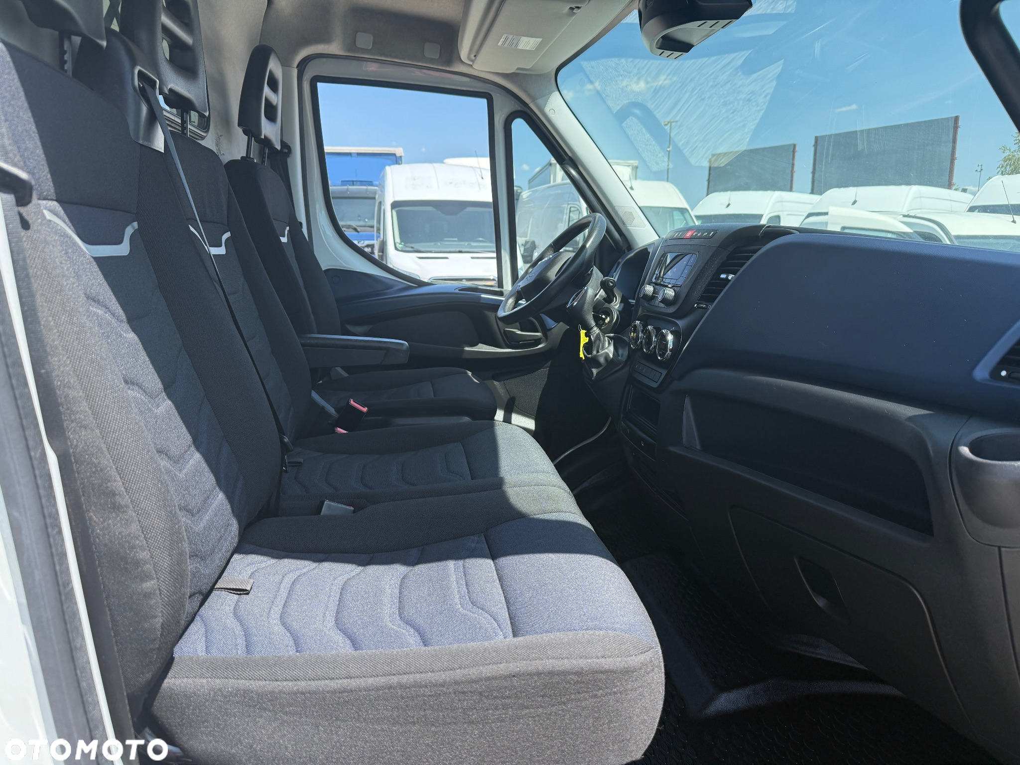 Iveco 2022/Daily 35-140 A8V/MAXI/ Automat Hi-Matic/full LED reflektory/Klima/PDC/tempomat/fotel comfort - 17