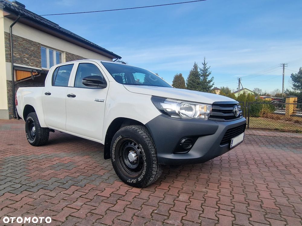 Toyota Hilux 2.4 D-4D Double Cab DLX 4x4 - 9