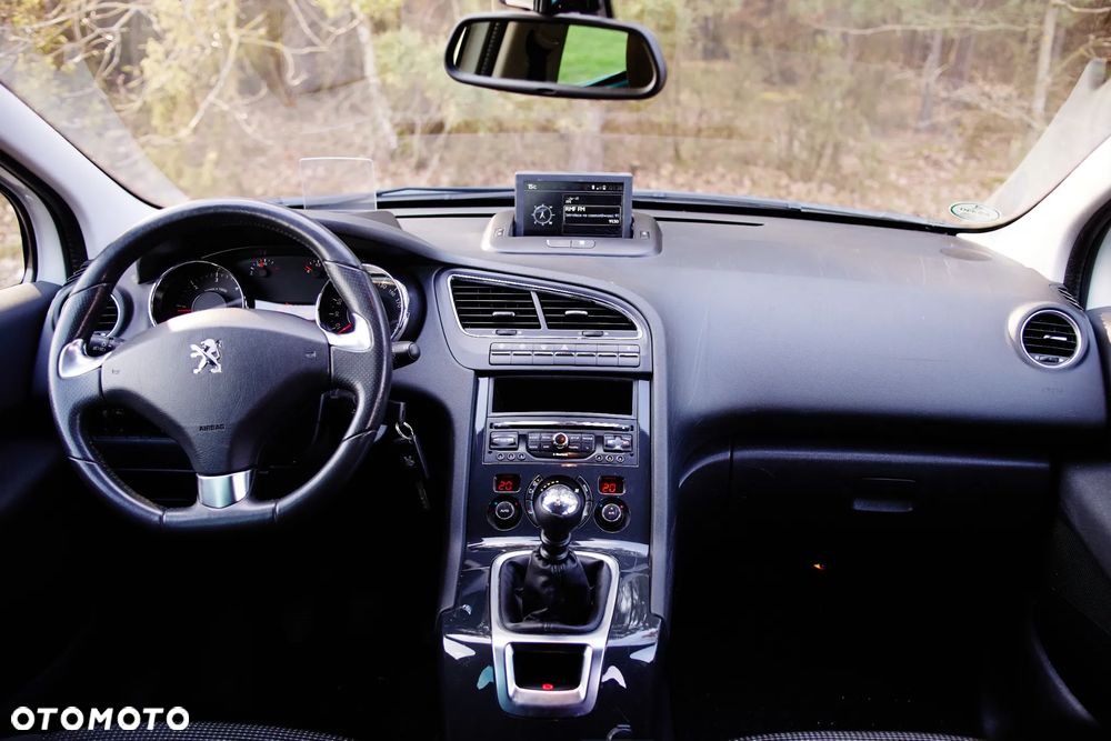 Peugeot 5008 HDI FAP 150 Allure - 26