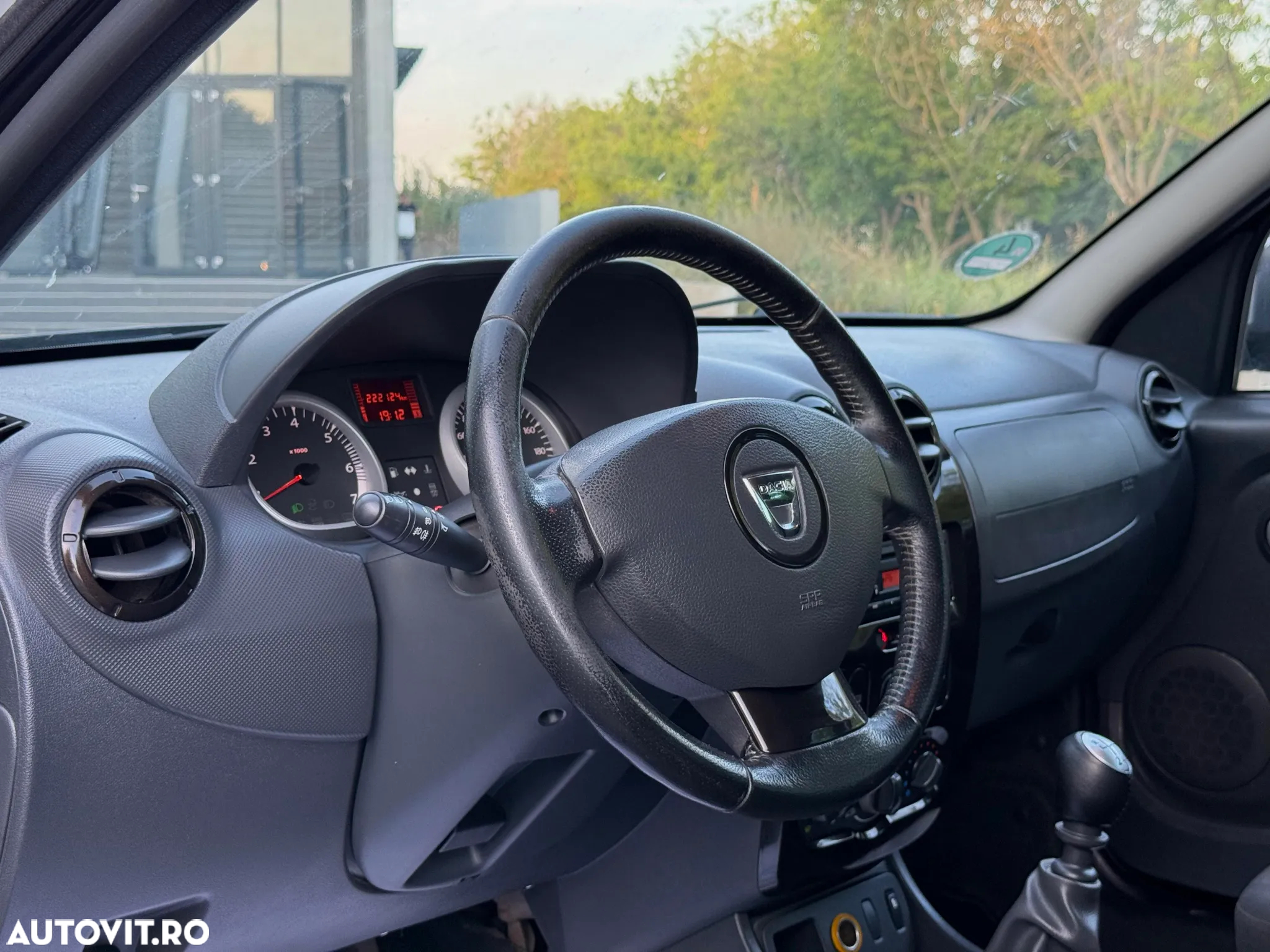 Dacia Duster dCi 110 FAP 4x2 Laureate - 15
