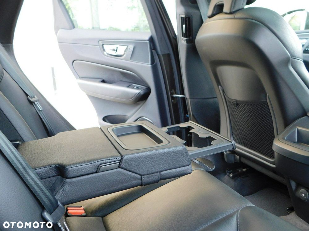 Volvo XC 60 B4 B Inscription - 13