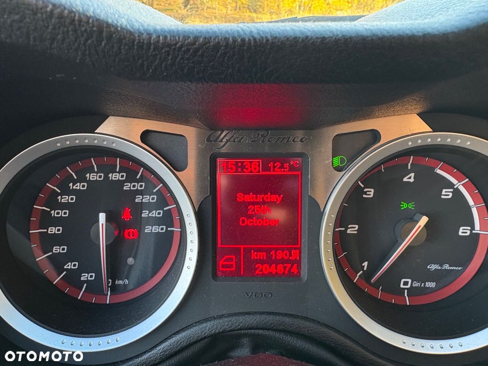 Alfa Romeo 159 1.9JTDM ti - 15