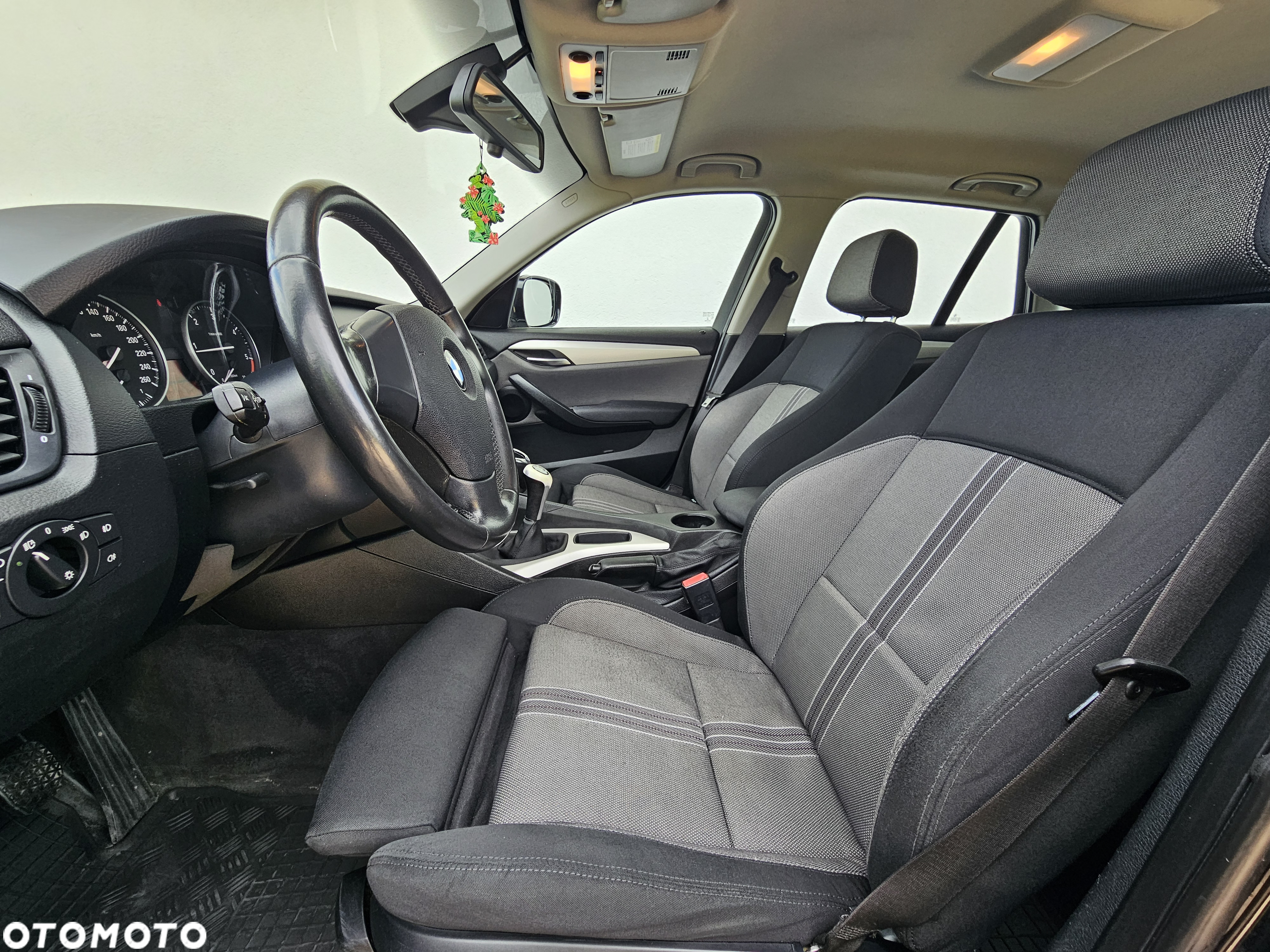 BMW X1 xDrive18d Sport Line - 7