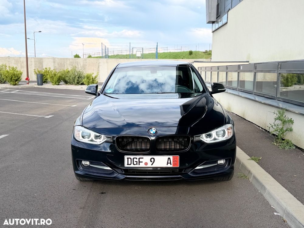 BMW Seria 3 320d Sport Line - 8