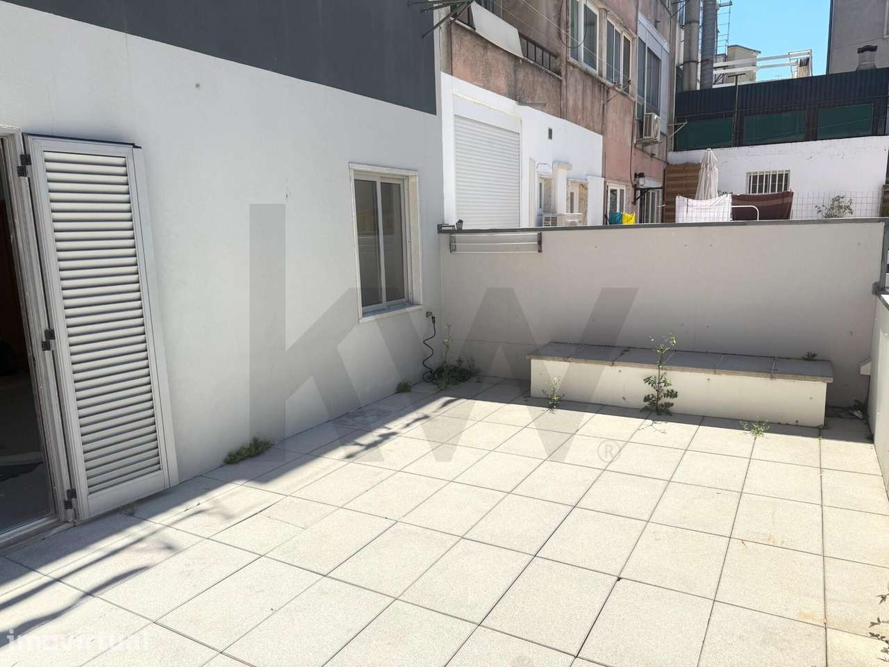 T1 remodelado com terraço nas Avenidas Novas - Grande imagem: 2/21