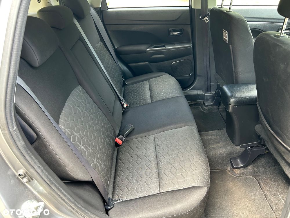 Mitsubishi ASX 2.0 Intense - 24
