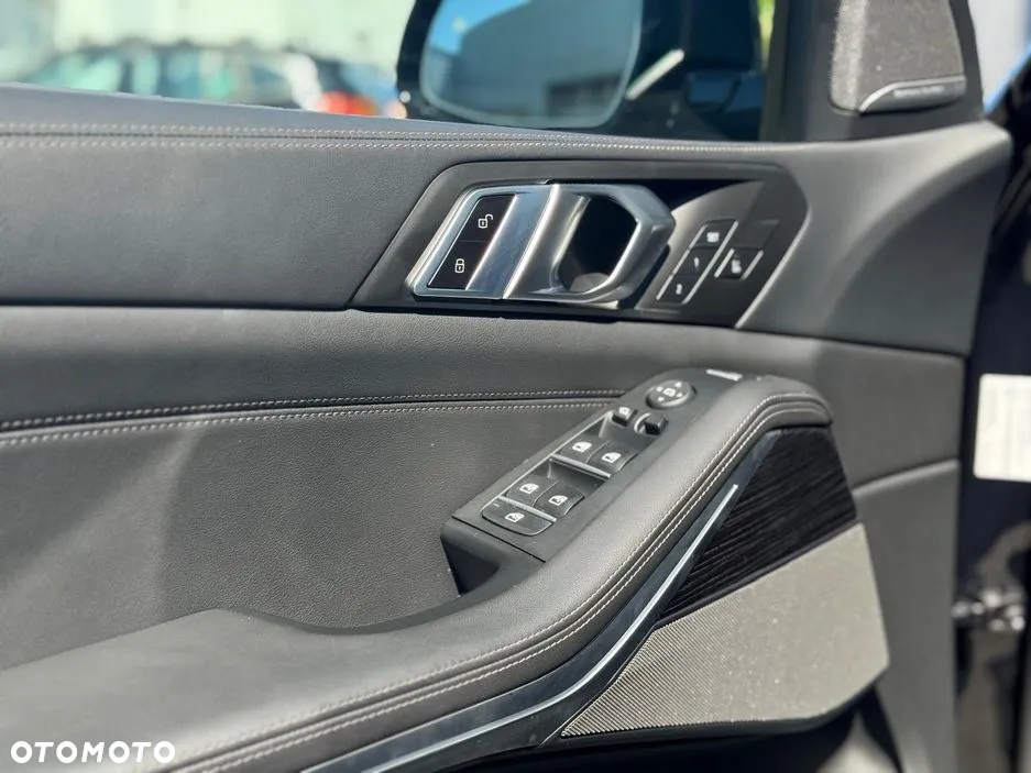 BMW X5 xDrive50e - 25