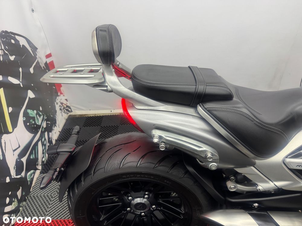 Triumph Rocket - 30