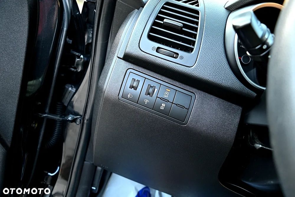 Kia Venga 1.4 CVVT Attract - 22