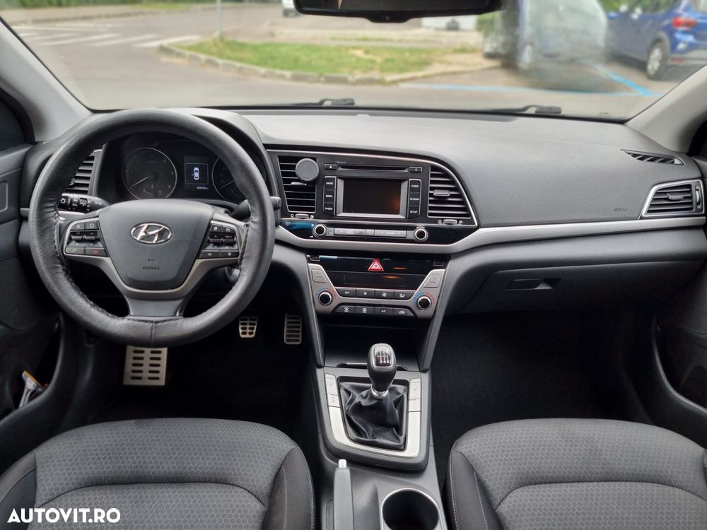 Hyundai Elantra 1.6 CRDI Highway - 5
