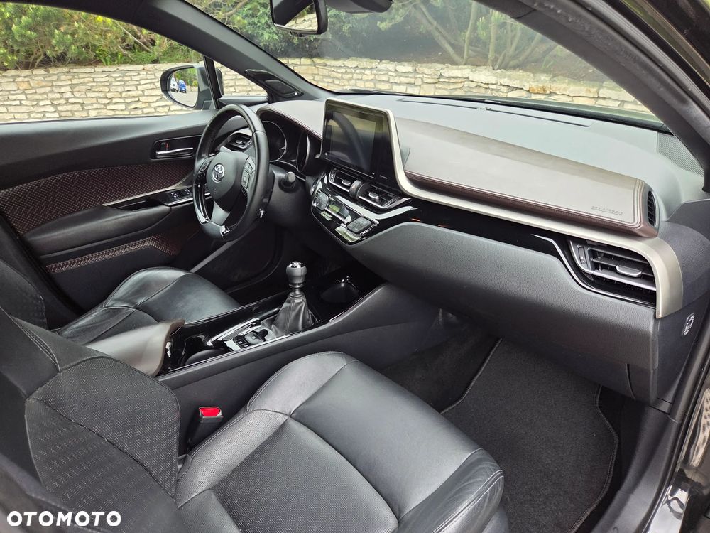 Toyota C-HR 1.2 T Prestige - 21