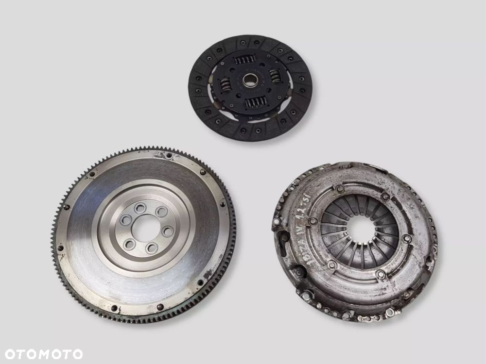 Kompletne Sprzęgło Seat Ibiza IV 1.2 TSI 036141032H - 3