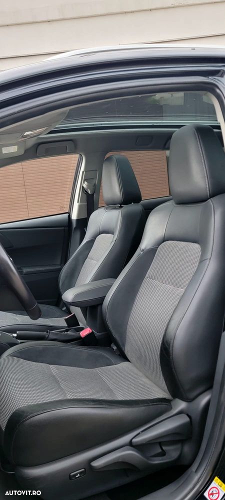 Toyota Auris - 16