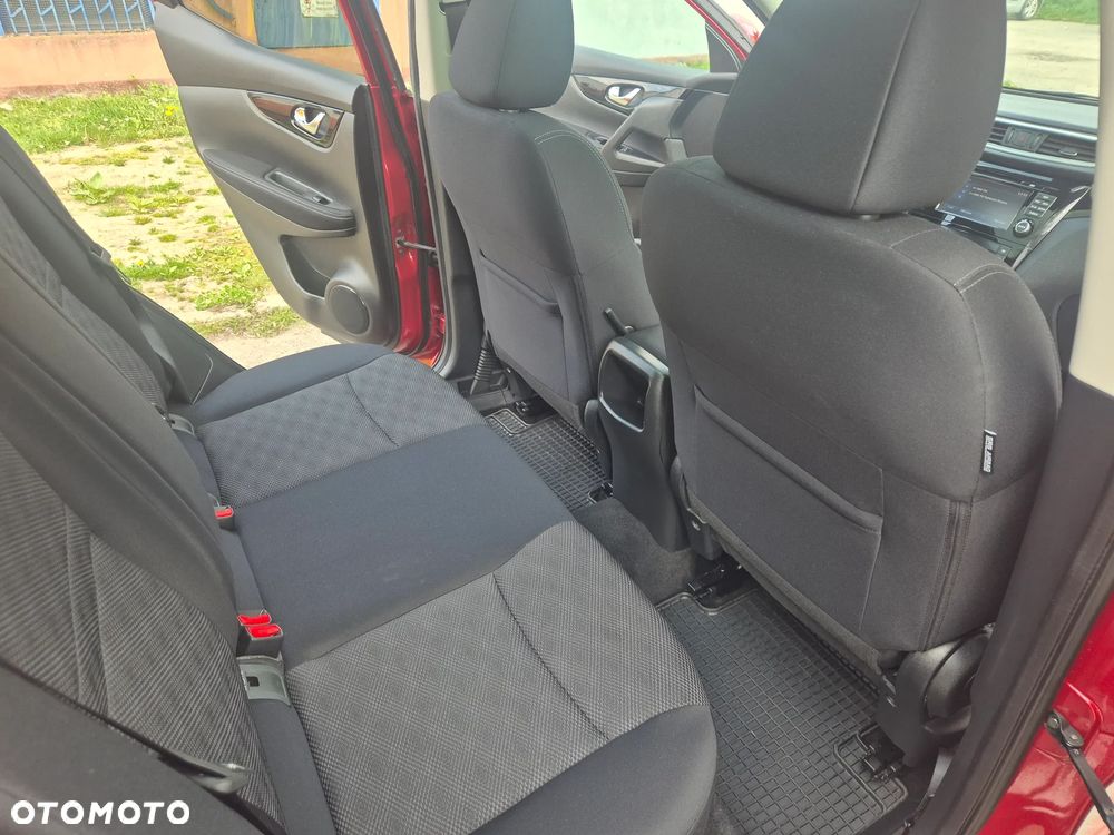 Nissan Qashqai 1.6 DIG-T N-Connecta - 12