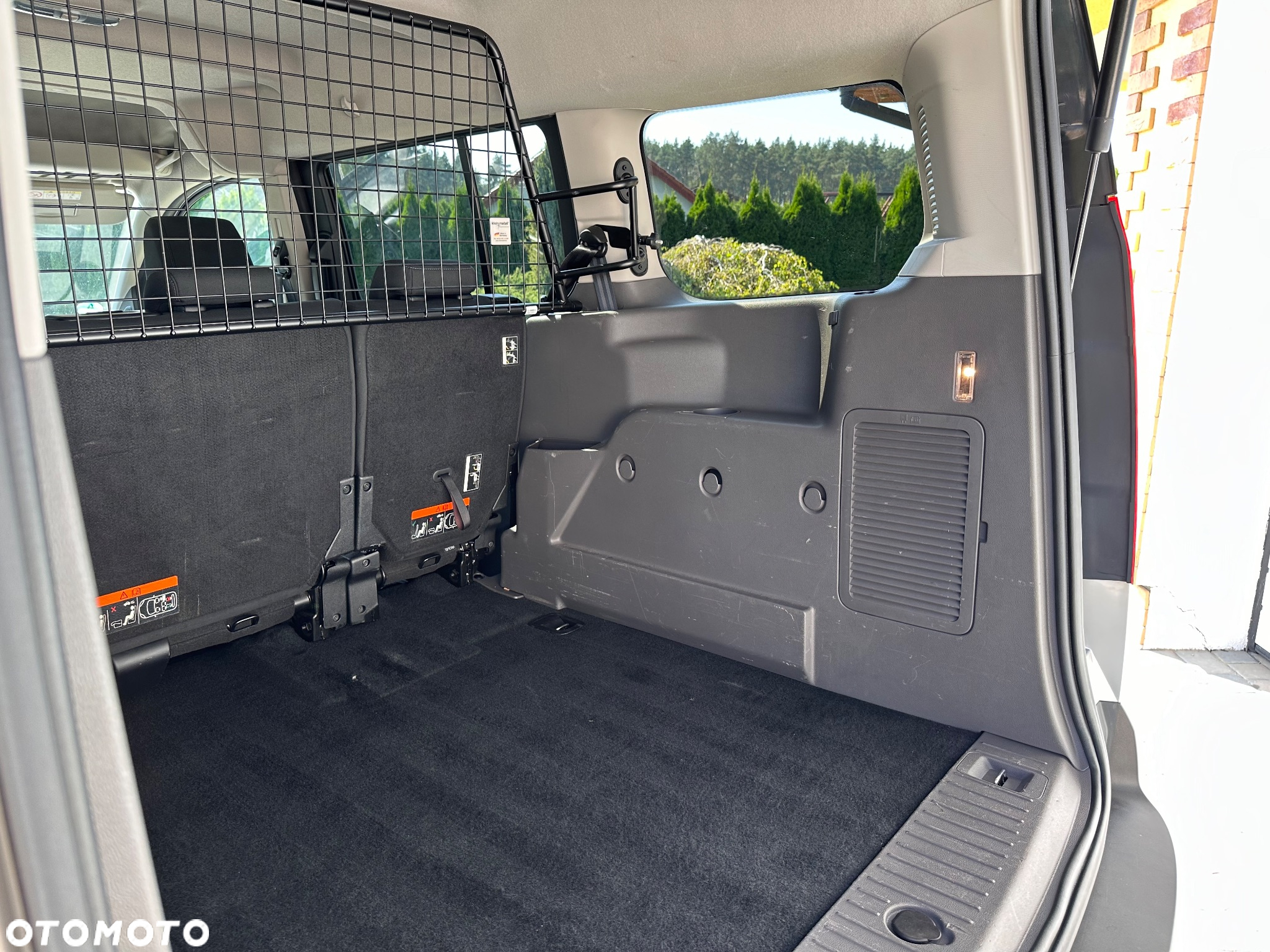 Ford Tourneo Connect Grand - 24