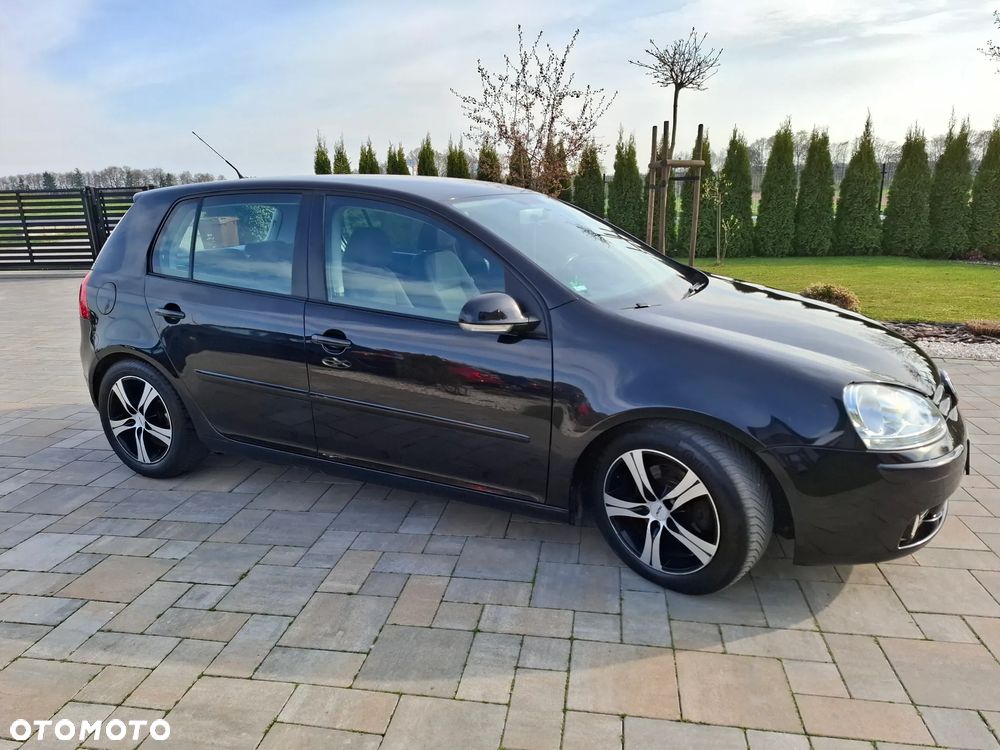 Volkswagen Golf 1.6 Sportline - 24