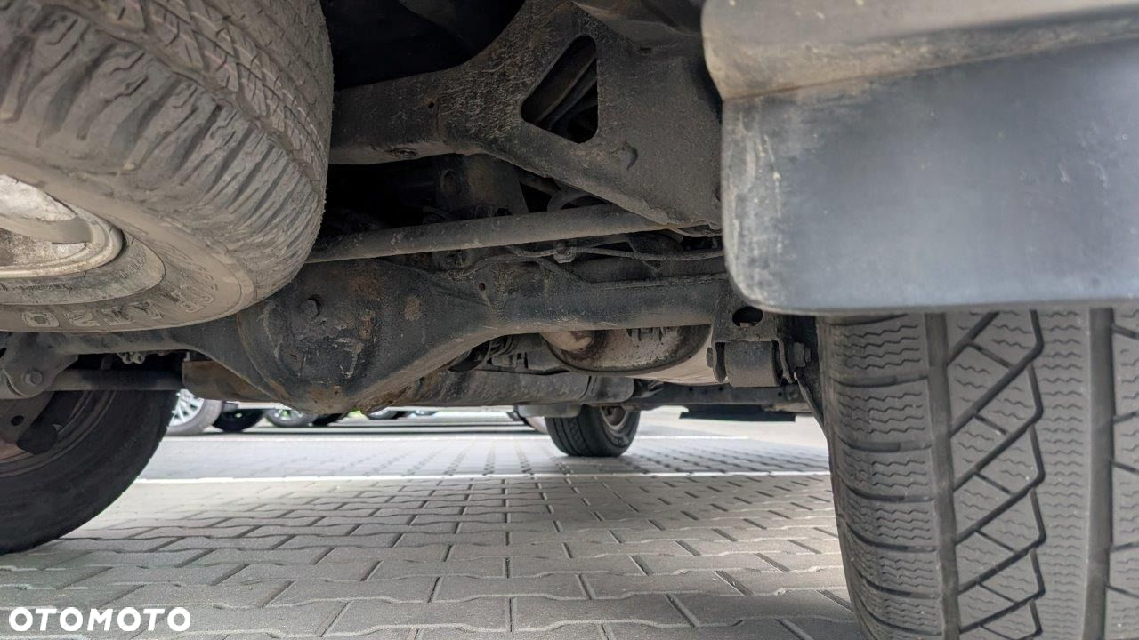 Toyota Land Cruiser 3.0 D Sol - 24