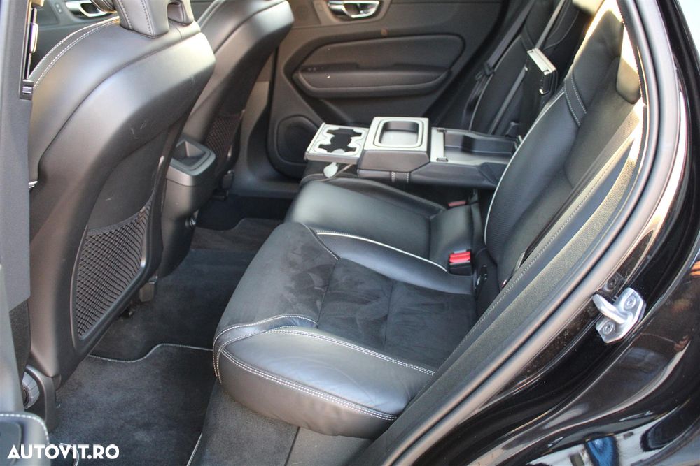 Volvo XC 60 D4 AWD Geartronic RDesign - 12