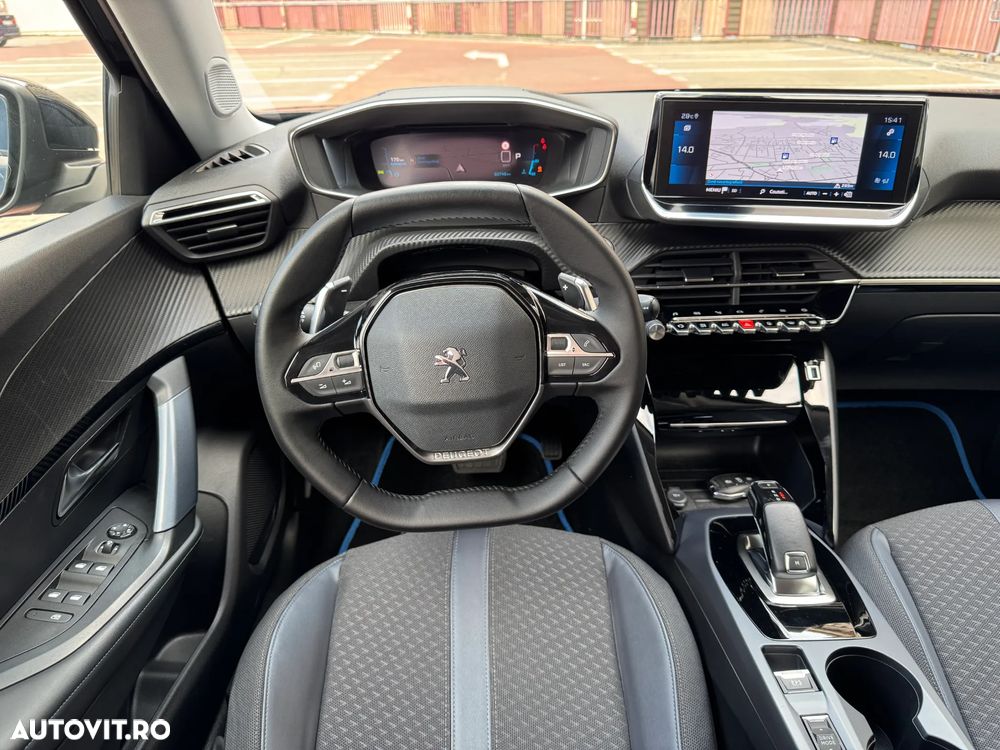 Peugeot 2008 1.2L PureTech 130 S&S EAT8 GT - 11
