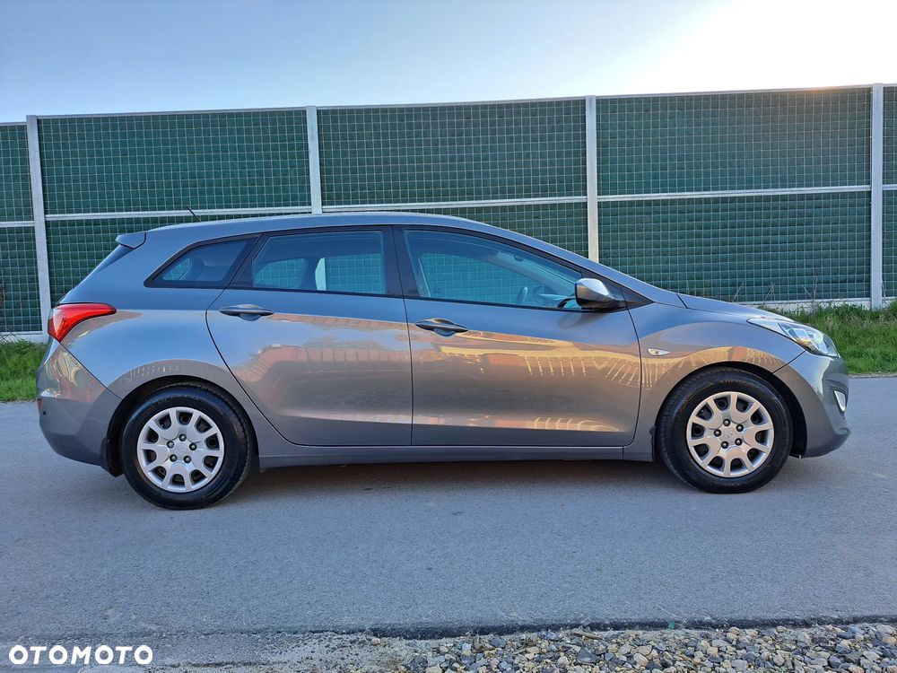 Hyundai i30 1.6 CRDi Classic + - 2