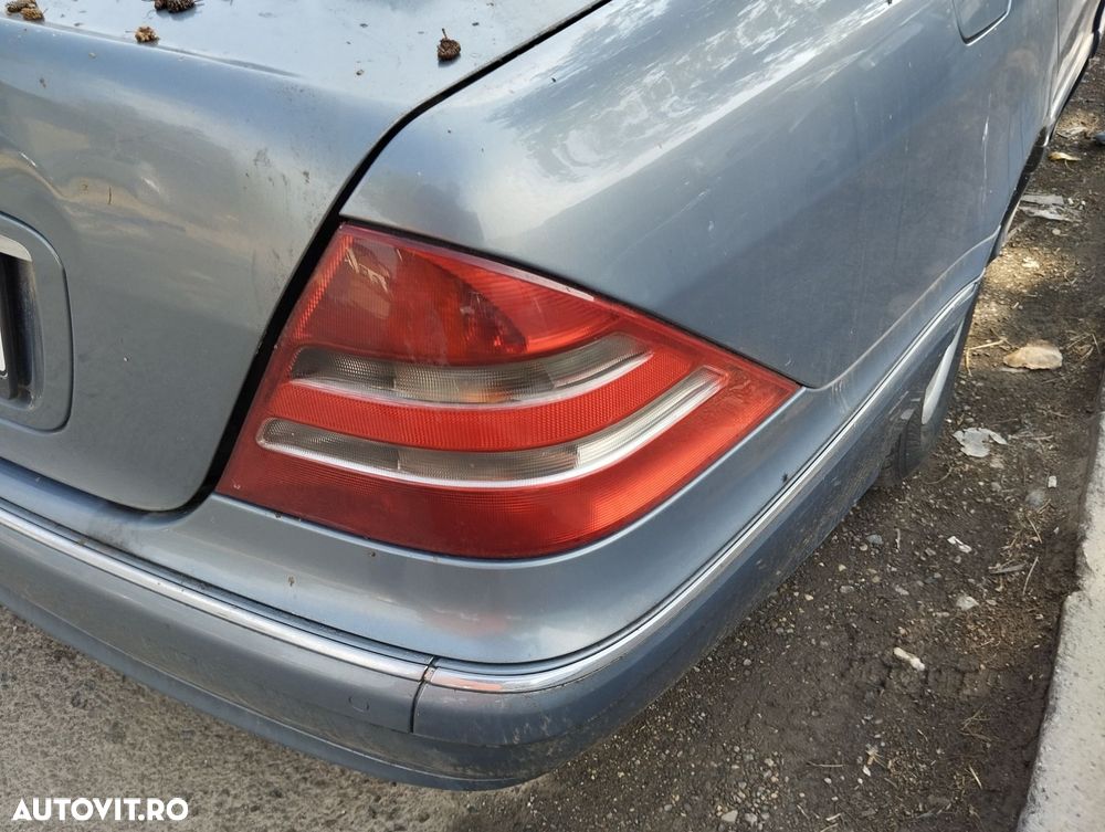 Dezmembrari Mercedes-Benz S-CLASS (W220) (1998-2005) S 320 CDI (220.0 - 8