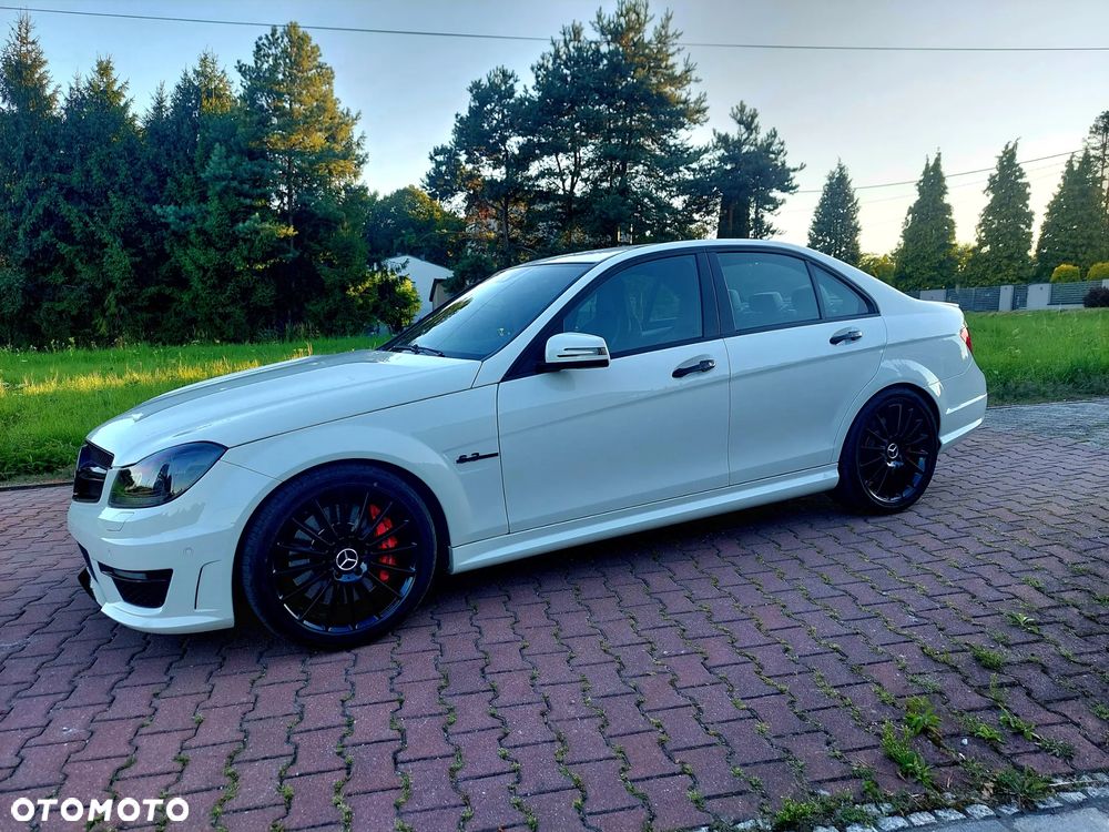 Mercedes-Benz Klasa C 63 AMG AMG SPEEDSHIFT MCT AMG Performance Package - 7