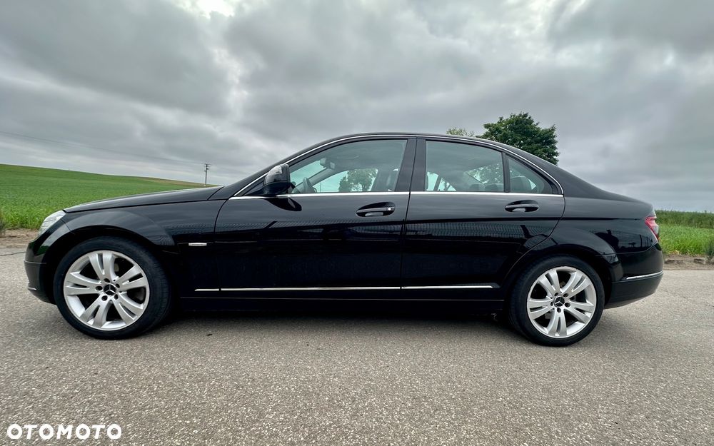 Mercedes-Benz Klasa C 220 CDI DPF Automatik Avantgarde - 17