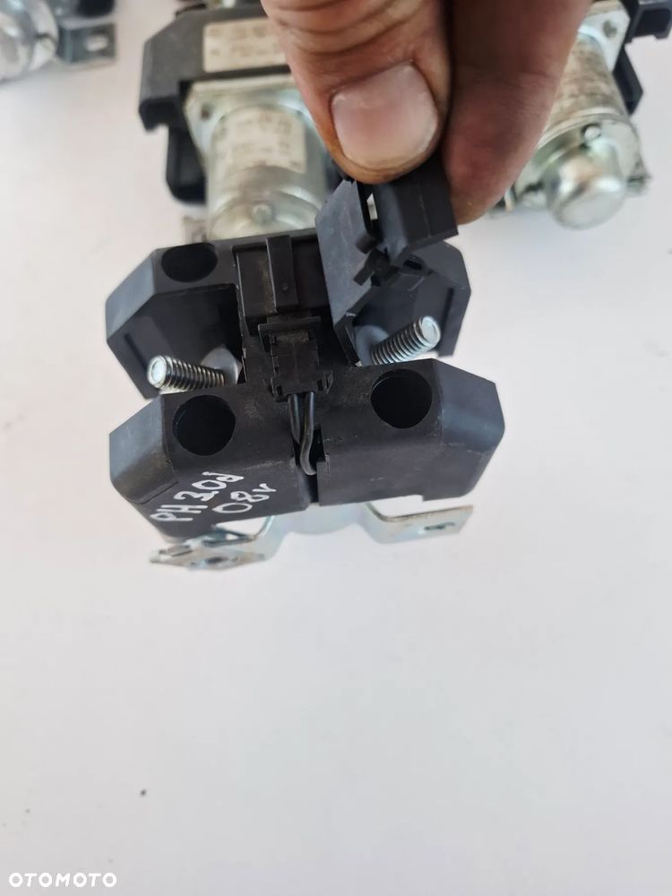 Moduł Przekaźnik Akumulatora VW Phaeton 3D0919433 3D0919083 - 5