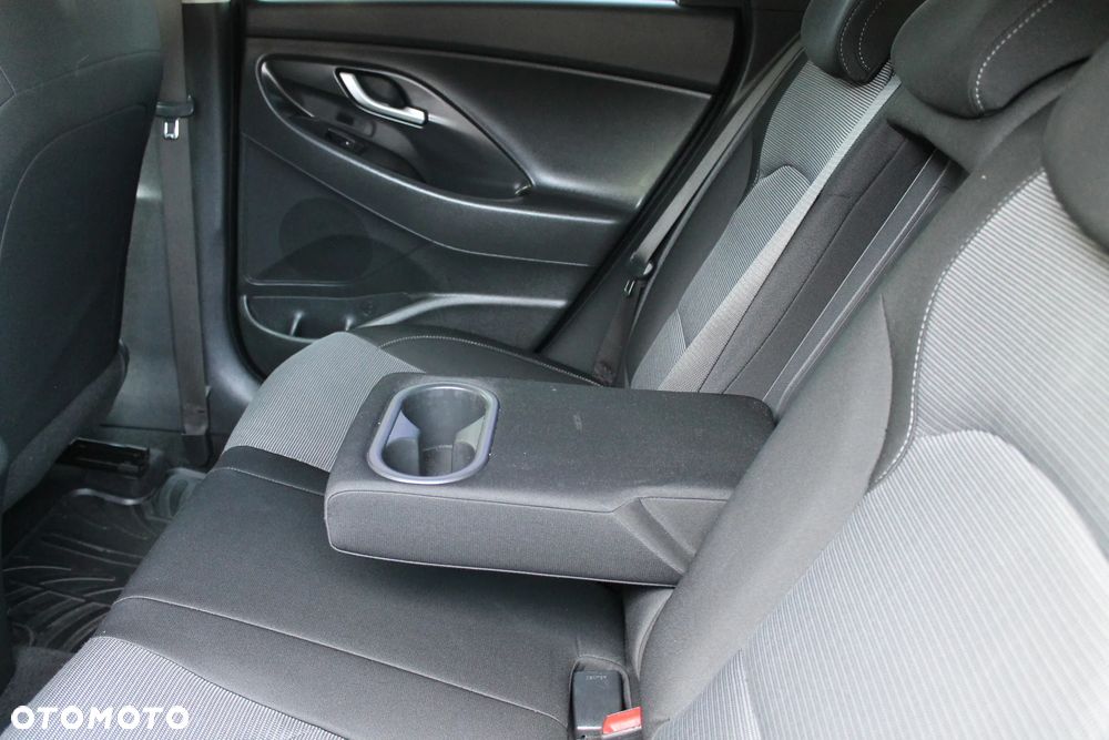 Hyundai i30 1.4 Premiere Comfort - 31