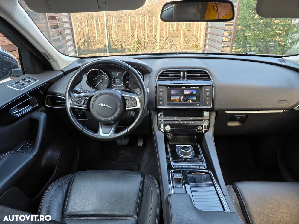 Jaguar F-Pace 20d Aut. Prestige - 11