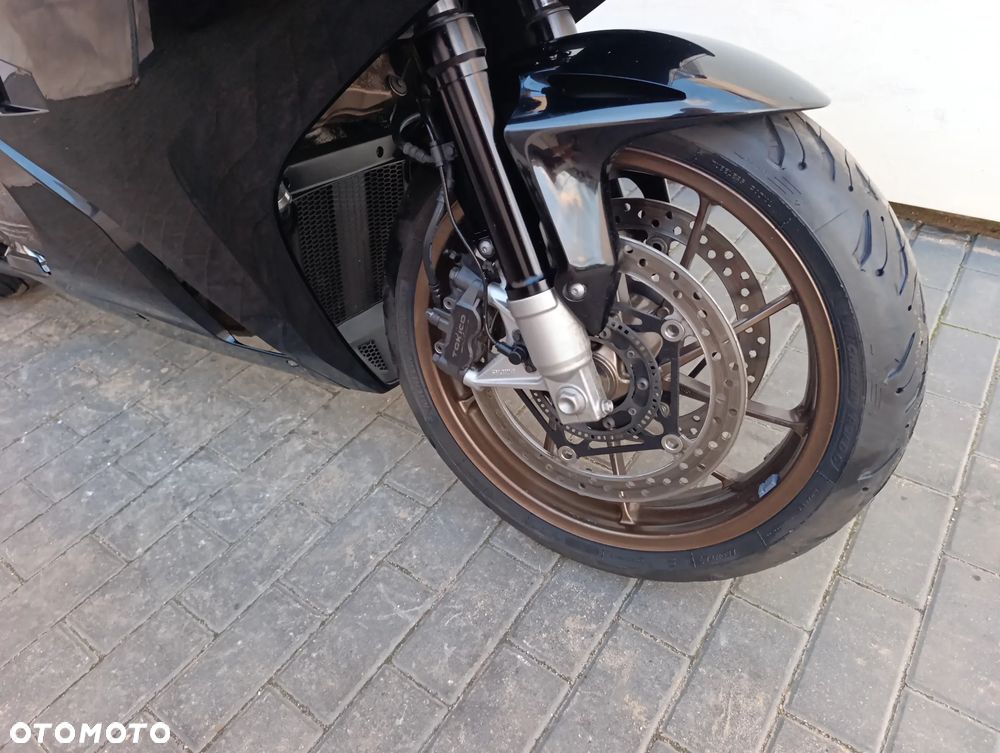 Honda VFR - 31