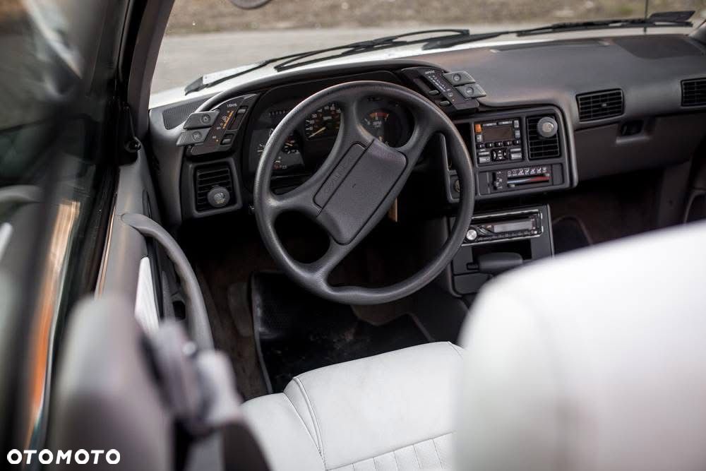 Pontiac Sunbird GT - 11